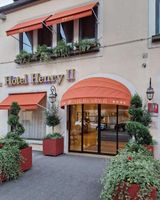 Henry II Hotel