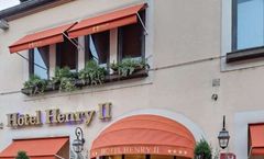 Henry II Hotel