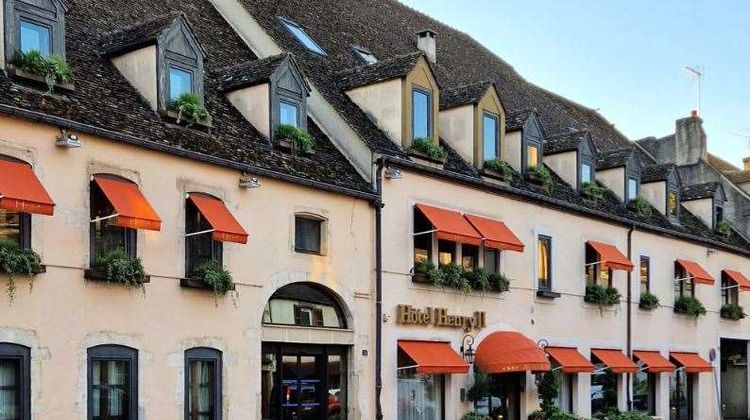 Henry II Hotel Exterior