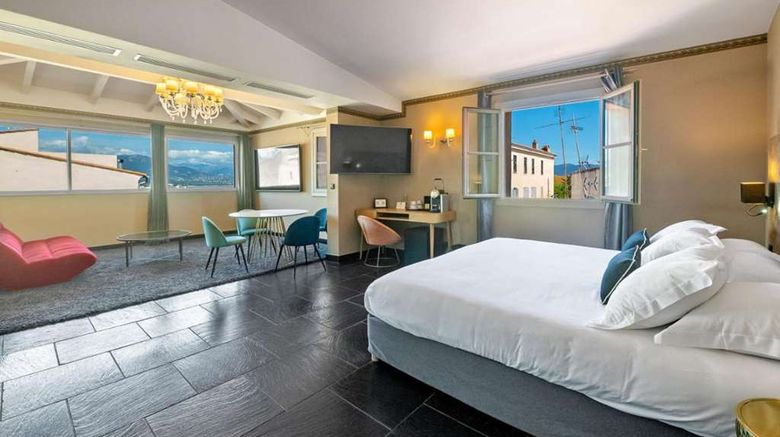 <b>Hotel Le Palais Pozzo di Borgo Room</b>. Images powered by <a href="https://iceportal.shijigroup.com/" title="IcePortal" target="_blank">IcePortal</a>.