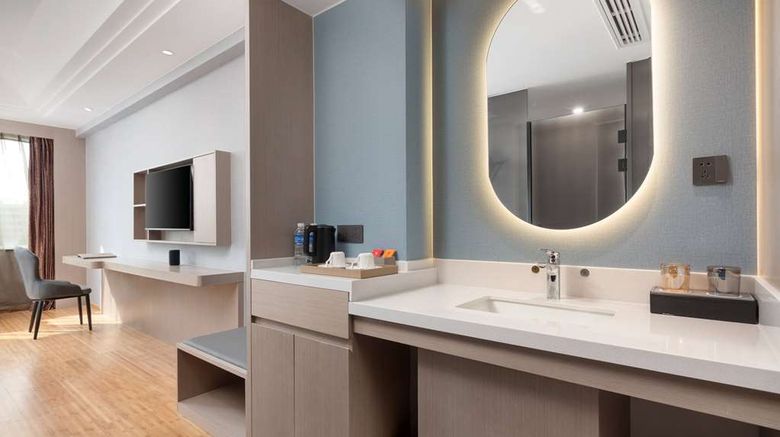<b>Days Inn by Wyndham Kunming Airport Room</b>. Images powered by <a href="https://iceportal.shijigroup.com/" title="IcePortal" target="_blank">IcePortal</a>.