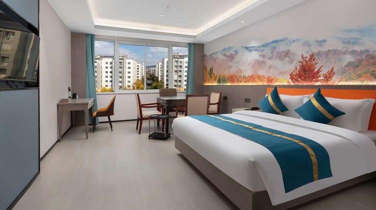 Days Inn by Wyndham Kunming Airport Room