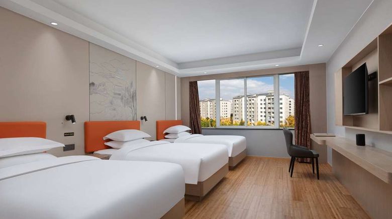 <b>Days Inn by Wyndham Kunming Airport Room</b>. Images powered by <a href="https://iceportal.shijigroup.com/" title="IcePortal" target="_blank">IcePortal</a>.