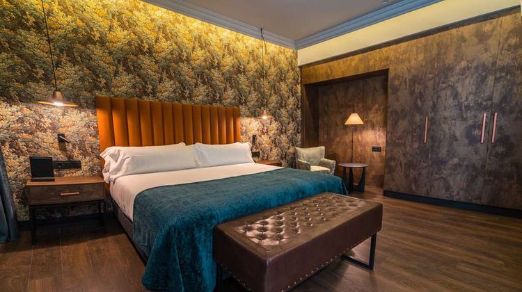 Catalonia Donosti Suite