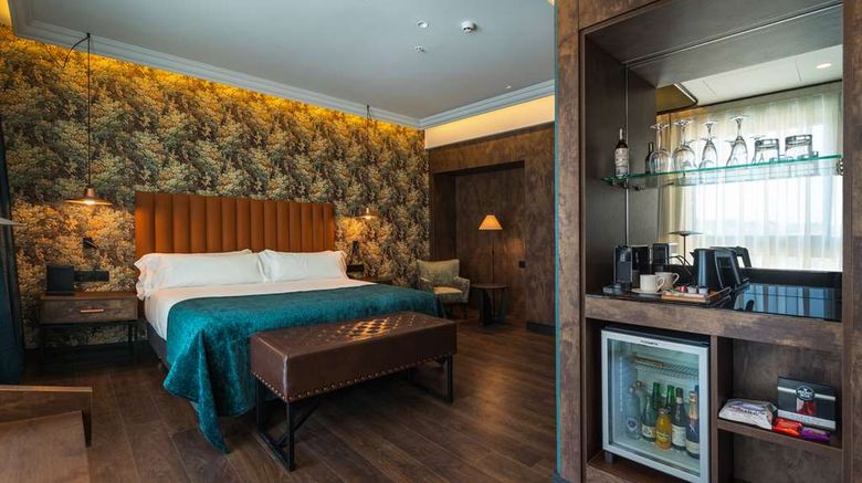 <b>Catalonia Donosti Suite</b>. Images powered by <a href="https://iceportal.shijigroup.com/" title="IcePortal" target="_blank">IcePortal</a>.