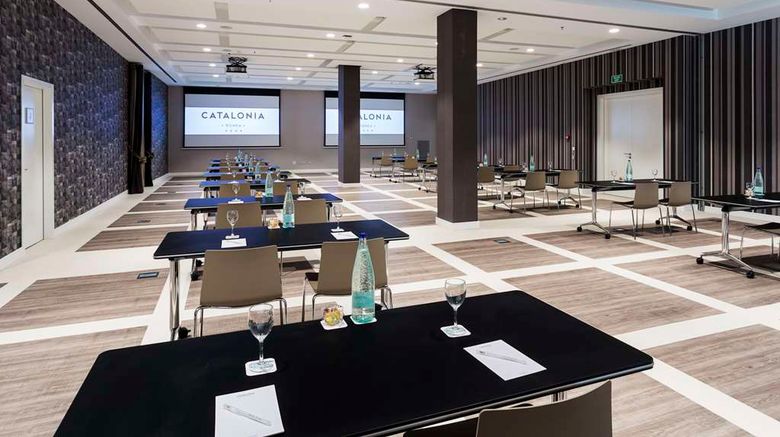 <b>Hotel Catalonia Ronda Meeting</b>. Images powered by <a href="https://iceportal.shijigroup.com/" title="IcePortal" target="_blank">IcePortal</a>.