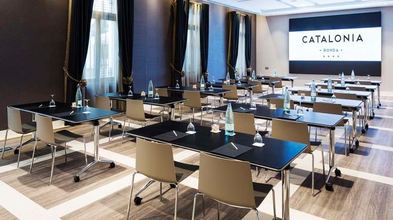 <b>Hotel Catalonia Ronda Meeting</b>. Images powered by <a href="https://iceportal.shijigroup.com/" title="IcePortal" target="_blank">IcePortal</a>.