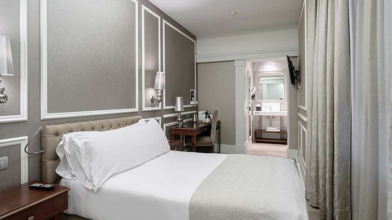 <b>Catalonia Passeig De Gracia Room</b>. Images powered by <a href="https://iceportal.shijigroup.com/" title="IcePortal" target="_blank">IcePortal</a>.