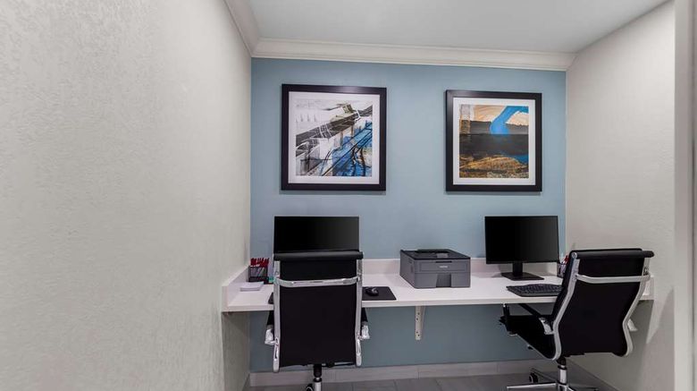 <b>Best Western Plus Fenton Other</b>. Images powered by <a href="https://iceportal.shijigroup.com/" title="IcePortal" target="_blank">IcePortal</a>.