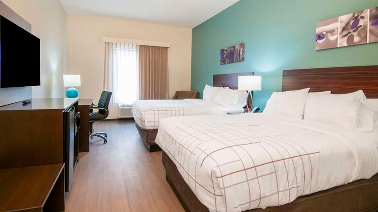 <b>Sleep Inn and Suites Tuscaloosa East Room</b>. Images powered by <a href="https://iceportal.shijigroup.com/" title="IcePortal" target="_blank">IcePortal</a>.