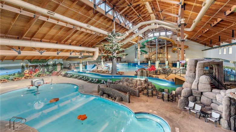 <b>Three Bears Resort Pool</b>. Images powered by <a href="https://iceportal.shijigroup.com/" title="IcePortal" target="_blank">IcePortal</a>.