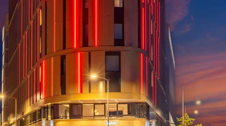 Radisson Hotel Reims Exterior