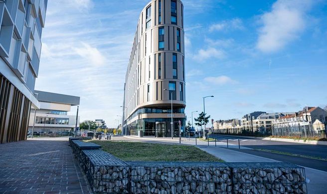 Radisson Hotel Reims Exterior