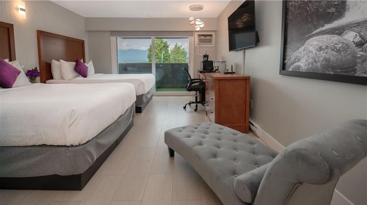 401 Inn Room