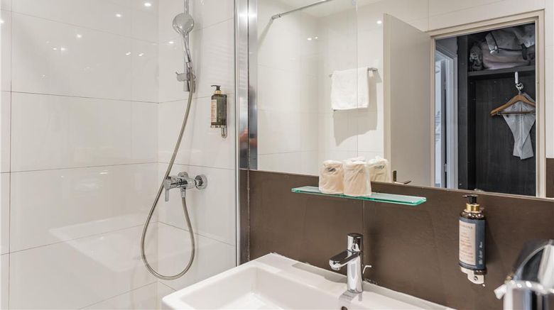 <b>Best Western Acadie Paris N Villepinte Room</b>. Images powered by <a href="https://iceportal.shijigroup.com/" title="IcePortal" target="_blank">IcePortal</a>.