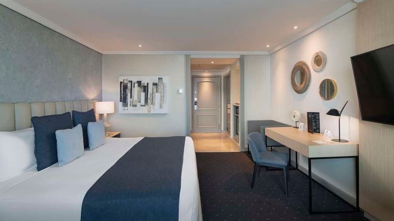 <b>Catalonia Santo Domingo Room</b>. Images powered by <a href="https://iceportal.shijigroup.com/" title="IcePortal" target="_blank">IcePortal</a>.