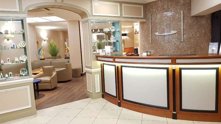 Champerret Elysees Lobby