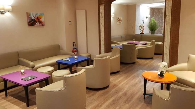 Champerret Elysees Restaurant
