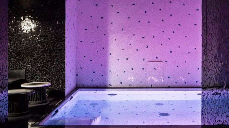 <b>Hotel Les Bains, Paris, a Design Hotel Spa</b>. Images powered by <a href="https://iceportal.shijigroup.com/" title="IcePortal" target="_blank">IcePortal</a>.
