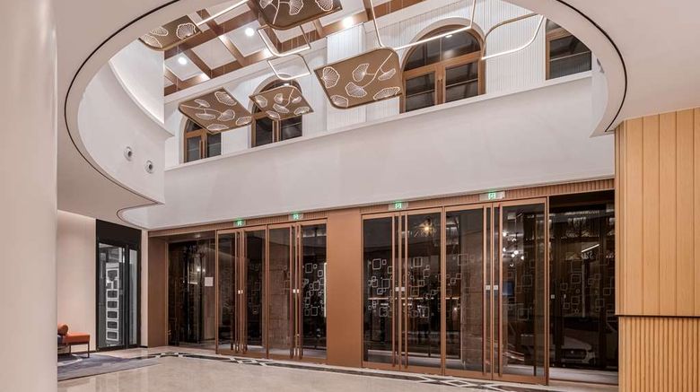 <b>Hilton Garden Inn Temple of Heaven Lobby</b>. Images powered by <a href="https://iceportal.shijigroup.com/" title="IcePortal" target="_blank">IcePortal</a>.