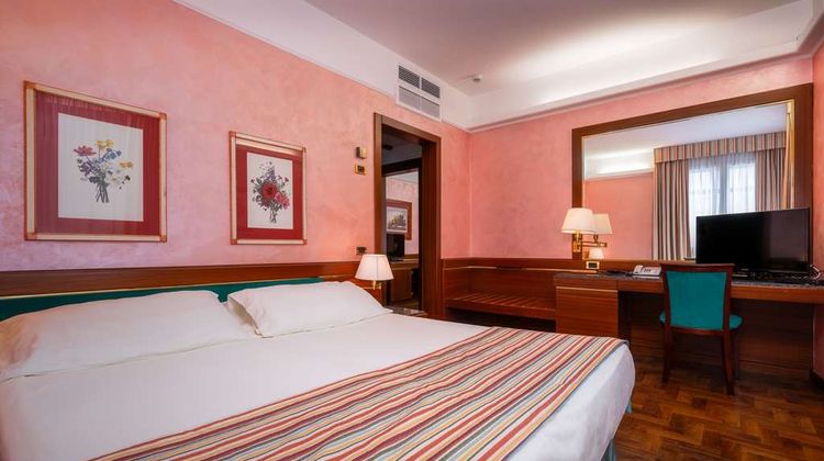 Crivis Hotel Suite