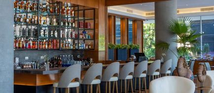 Tryp by Wyndham Asuncion Lobby