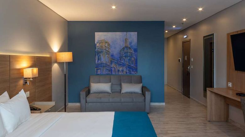 <b>Tryp by Wyndham Asuncion Room</b>. Images powered by <a href="https://iceportal.shijigroup.com/" title="IcePortal" target="_blank">IcePortal</a>.