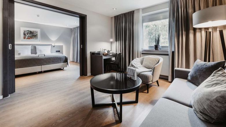 <b>Hotel Oeschberghof Suite</b>. Images powered by <a href="https://iceportal.shijigroup.com/" title="IcePortal" target="_blank">IcePortal</a>.