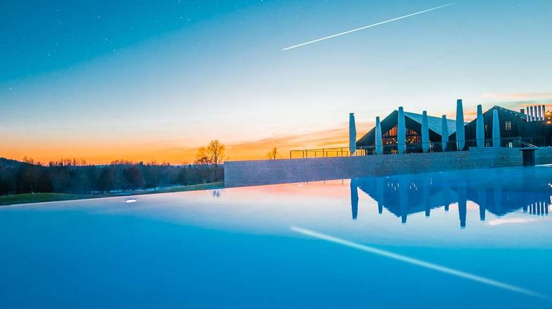 <b>Hotel Oeschberghof Pool</b>. Images powered by <a href="https://iceportal.shijigroup.com/" title="IcePortal" target="_blank">IcePortal</a>.