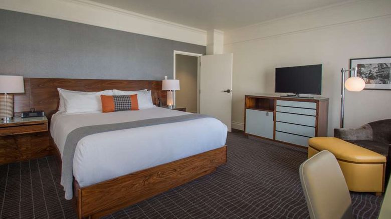 <b>Hotel Lucia Suite</b>. Images powered by <a href="https://iceportal.shijigroup.com/" title="IcePortal" target="_blank">IcePortal</a>.