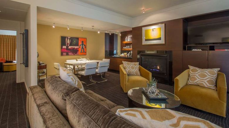 <b>Hotel Lucia Suite</b>. Images powered by <a href="https://iceportal.shijigroup.com/" title="IcePortal" target="_blank">IcePortal</a>.