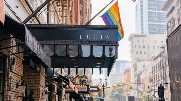 Hotel Lucia Exterior