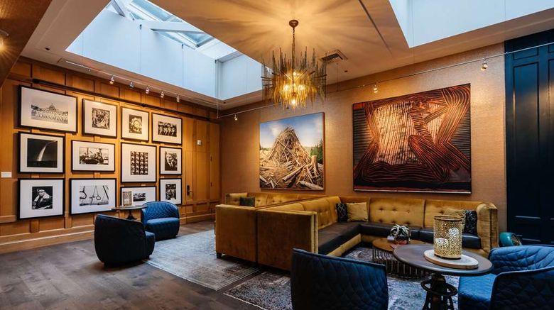<b>Hotel Lucia Lobby</b>. Images powered by <a href="https://iceportal.shijigroup.com/" title="IcePortal" target="_blank">IcePortal</a>.