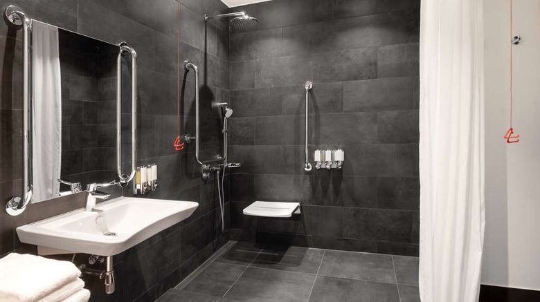 <b>Hampton by Hilton Tallinn Room</b>. Images powered by <a href="https://iceportal.shijigroup.com/" title="IcePortal" target="_blank">IcePortal</a>.