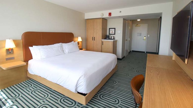<b>DoubleTree by Hilton Clarksville Room</b>. Images powered by <a href="https://iceportal.shijigroup.com/" title="IcePortal" target="_blank">IcePortal</a>.