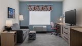 Home2 Suites by Hilton Altoona Room