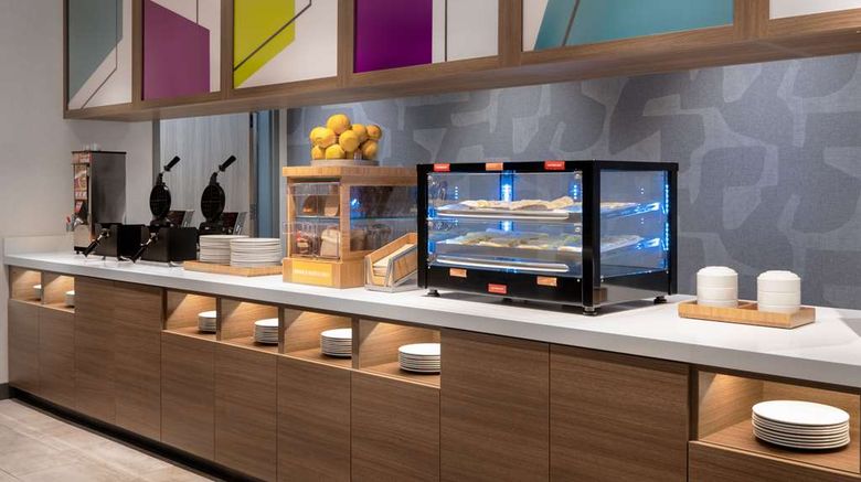 <b>Home2 Suites Sheboygan Restaurant</b>. Images powered by <a href="https://iceportal.shijigroup.com/" title="IcePortal" target="_blank">IcePortal</a>.