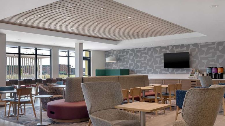 <b>Home2 Suites Sheboygan Lobby</b>. Images powered by <a href="https://iceportal.shijigroup.com/" title="IcePortal" target="_blank">IcePortal</a>.