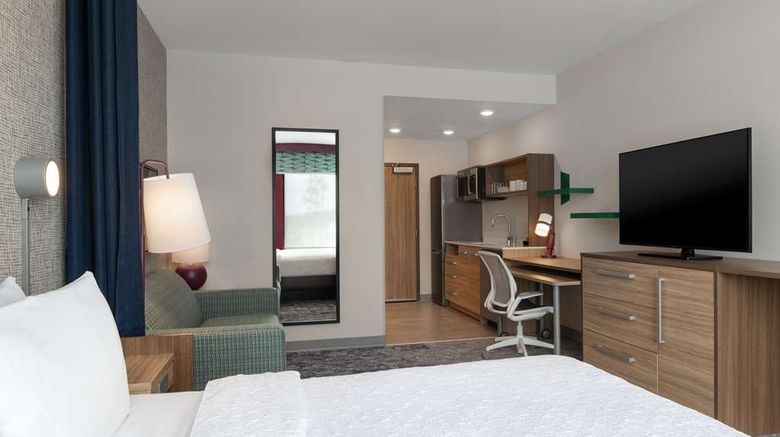 <b>Home2 Suites Sheboygan Room</b>. Images powered by <a href="https://iceportal.shijigroup.com/" title="IcePortal" target="_blank">IcePortal</a>.