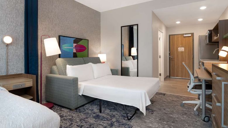 <b>Home2 Suites Sheboygan Room</b>. Images powered by <a href="https://iceportal.shijigroup.com/" title="IcePortal" target="_blank">IcePortal</a>.