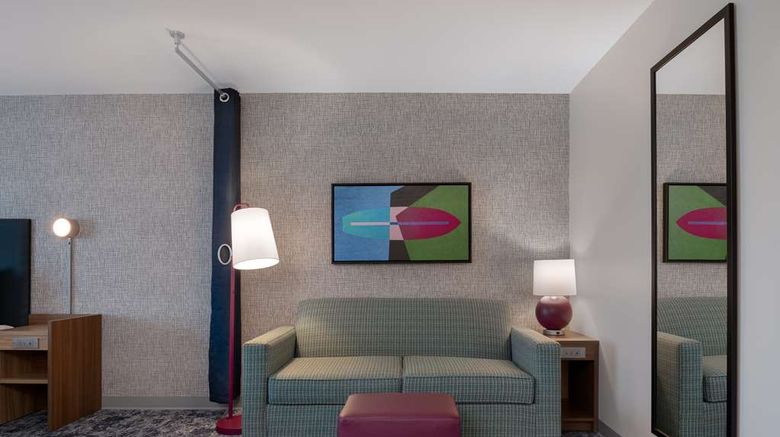 <b>Home2 Suites Sheboygan Room</b>. Images powered by <a href="https://iceportal.shijigroup.com/" title="IcePortal" target="_blank">IcePortal</a>.