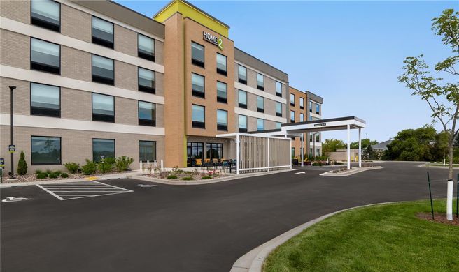 Home2 Suites Sheboygan Exterior