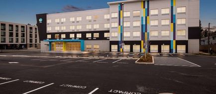 Tru by Hilton Beaverton Exterior