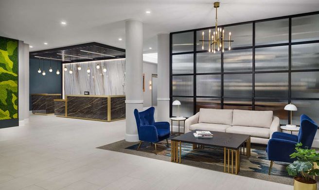 DoubleTree by Hilton Charlotte City Cntr Lobby