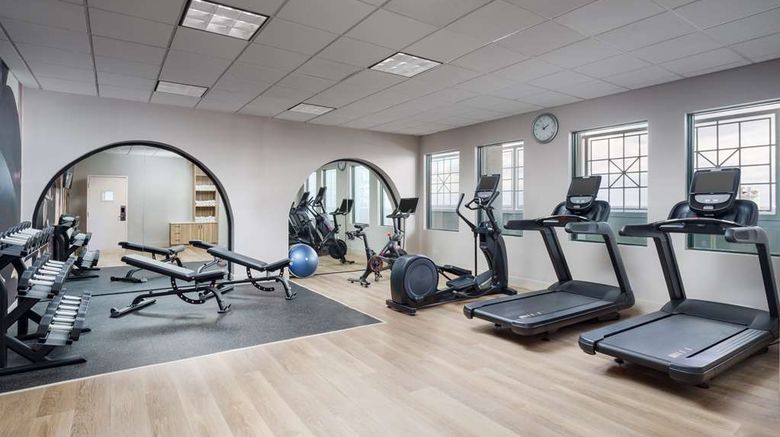 <b>DoubleTree by Hilton Charlotte City Cntr Health</b>. Images powered by <a href="https://iceportal.shijigroup.com/" title="IcePortal" target="_blank">IcePortal</a>.
