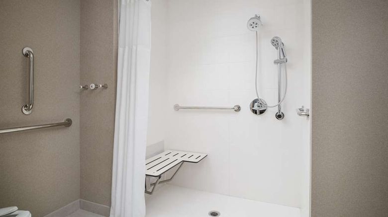 <b>Tempo by Hilton Raleigh Downtown Room</b>. Images powered by <a href="https://iceportal.shijigroup.com/" title="IcePortal" target="_blank">IcePortal</a>.