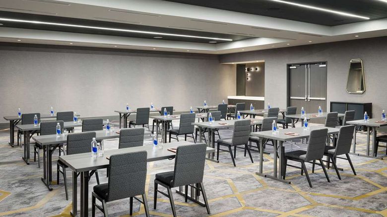 <b>Tempo by Hilton Raleigh Downtown Meeting</b>. Images powered by <a href="https://iceportal.shijigroup.com/" title="IcePortal" target="_blank">IcePortal</a>.