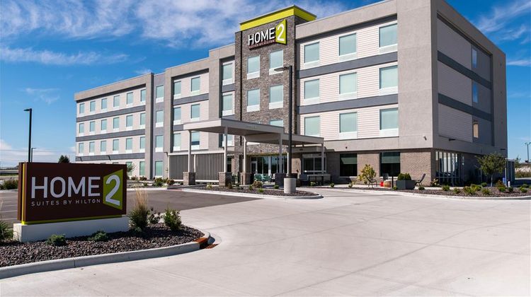 Home2 Suites Effingham Exterior