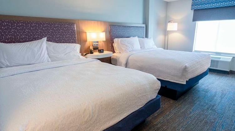 Hampton Inn Norton Room