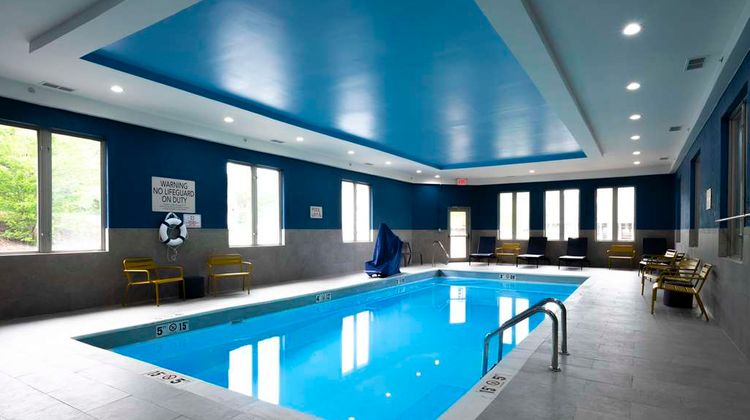 Hampton Inn Norton Pool
